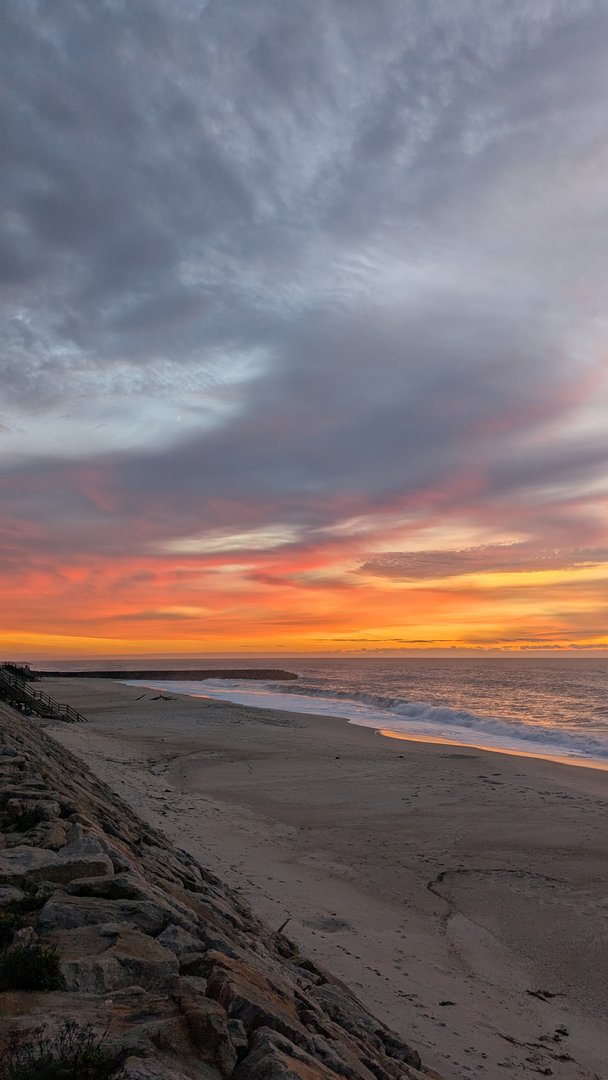 Coucher de soleil sur le beach break de Vagueira