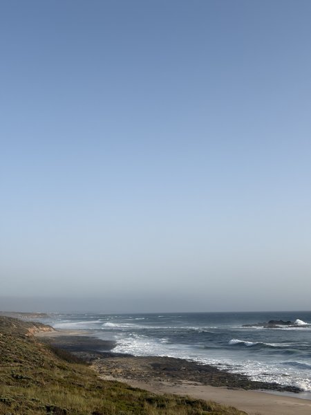 Burrinho (Sines), Portugal — spot de surf (foto 1 de 6)