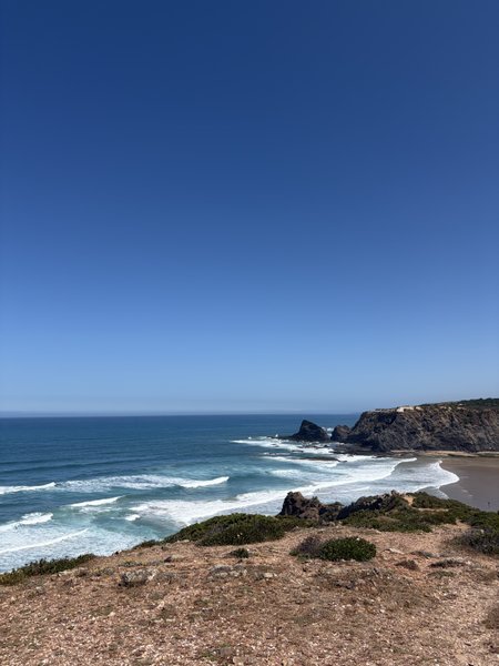 Odeceixe (Algarve), Odeceixe, Portugal — spot do kitesurfingu, wing foilingu, surfingu, windsurfingu (zdjęcie 8 z 9)