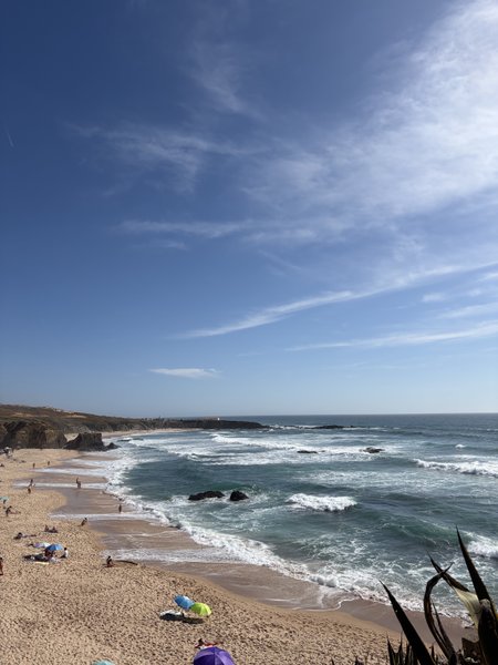 Almograve, Odemira, Portugal — spot de surf (foto 2 de 3)