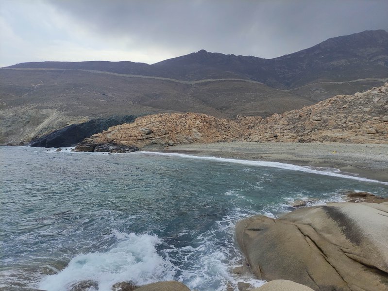 A wide view of the rocky bay and beach area at Leivada. — Leivada (Tinos), Tinos Regional Unit, South Aegean, Greece